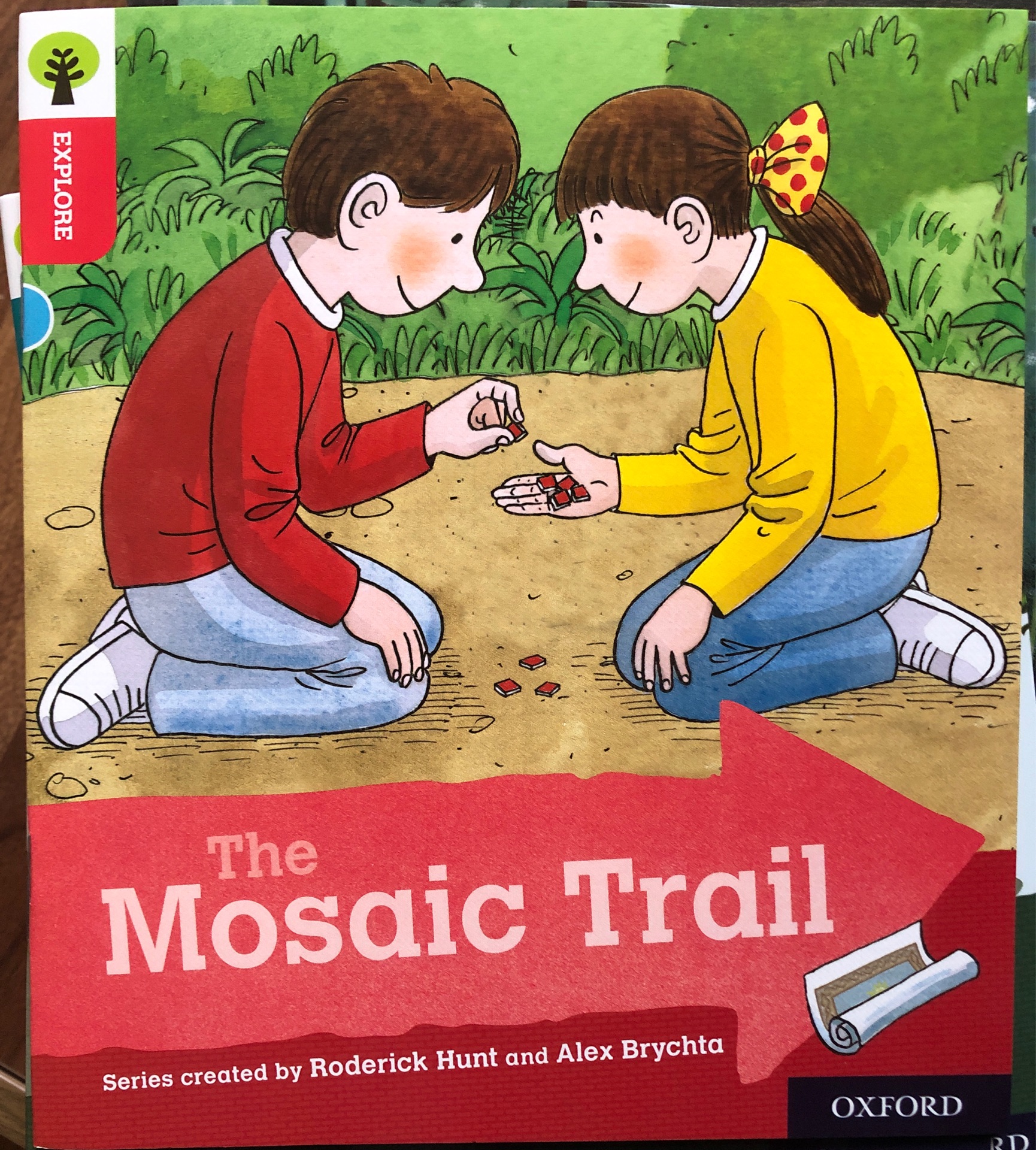 ORT L4 : The Mosaic Trail
(Oxford Read