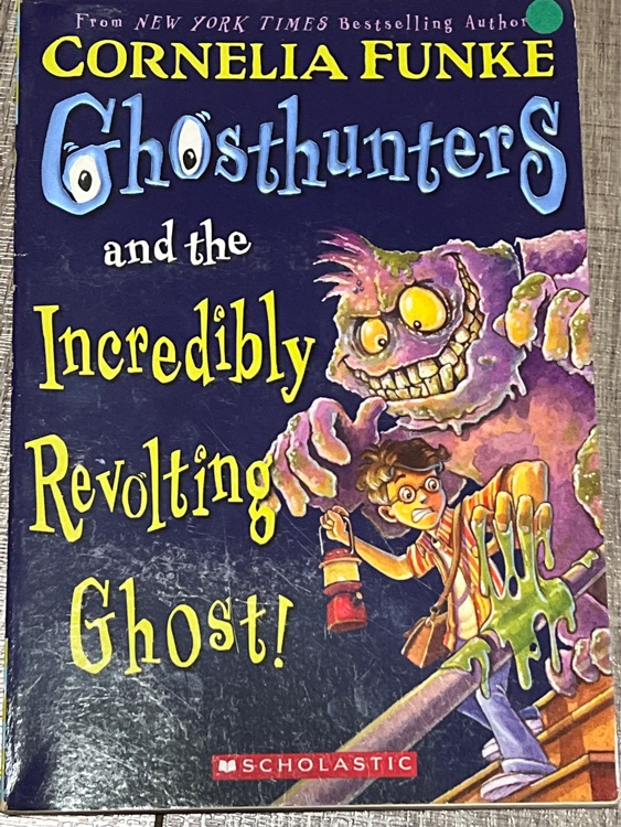 Ghosthunters and the revolting ghost!